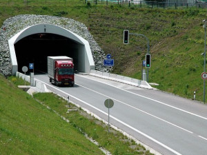 Řidiči, pozor! V Jihlavě se 4. října uzavře  tunel. Nachystány budou dvě objízdné trasy