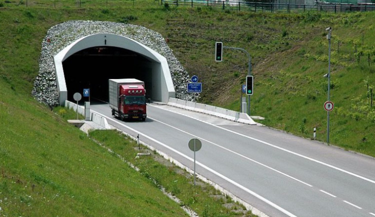 Jihlavský tunel se na tři dny uzavře