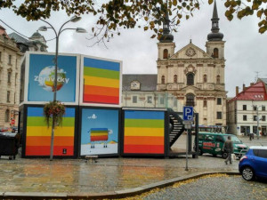 Přípravy na výstavu na jihlavském Masarykově náměstí