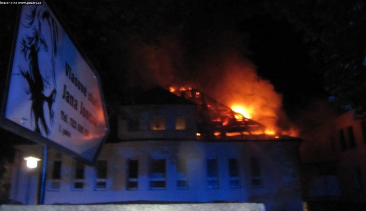 Noční požár v Třešti 10.října