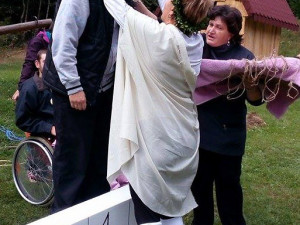 Handicapovaní lidé mohli díky sbírce plastových víček jet na rekondiční pobyt na Čeřínek