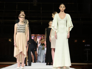 Nadační fond MA-MA Foundation opět plnil přání v zahraničí. Tříletá Adélka vyrazila k moři, čtrnáctiletá Martina se prošla po molu s Andreou Verešovou