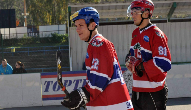 Jihlavská hokejbalová rezerva prohrála po více než roce, po nájezdech podlehla Třebíči 1:2