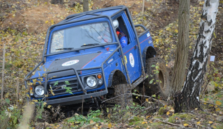 FOTOGALERIE: Pístovským mokřadům přálo počasí, diváci se na mistrovství ČR v offroad trialu dobře bavili
