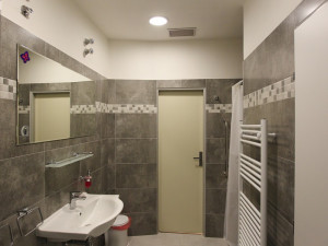 Těhotné ženy si nyní v jihlavské nemocnici zkrátí čekání na porod v novém, moderním pokoji