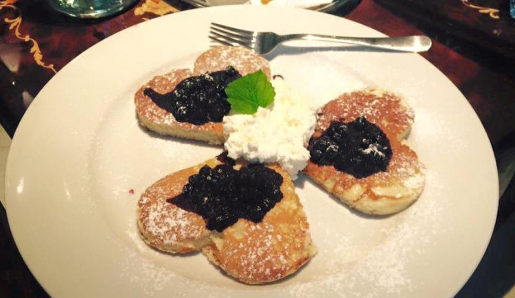 SOUTĚŽ: Vyhrajte dopolední snídani pro čtyři osoby v jihlavské kavárně Royal Café!