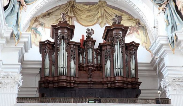 Unikátní barokní varhany v Polné na Jihlavsku se vrací ke svému původnímu lesku