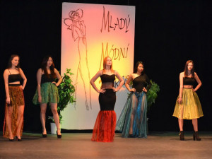 Mladý módní tvůrce ČR nalákal do Jihlavy na 380 nadějných kreativců. Neztratili se ani zástupci Vysočiny