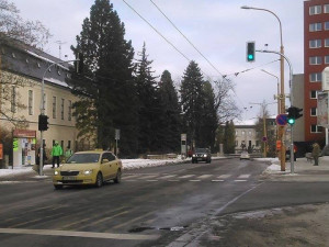 Jihlava má další světelnou křižovatku. Semafory nad autobusovým nádražím byly spuštěny