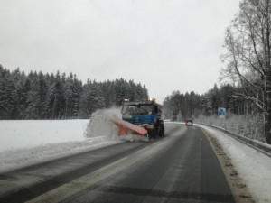 Na silnicích Vysočiny mohou místy namrzat mlhy. Meteorologové varují před ledovkou