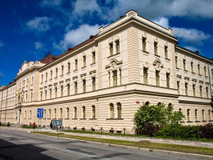 Jihlavská vysoká škola neotevře dva studijní obory. Její budovy dostanou novou fasádu