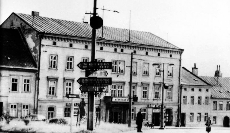 Dělnický dům v padesátých letech