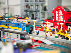 Jihlavská interaktivní výstava o stavebnici Lego ukazuje exponáty z téměř půl milionu dílků