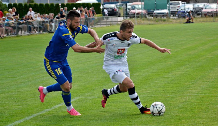 Snový první poločas přinesl důležité tři body. Vysočina Jihlava porazila Hradec Králové 3:1