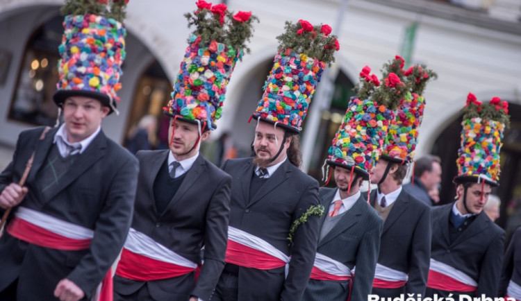 FOTOGALERIE: Masopust ovládl centrum Budějc