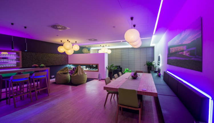 DRBNA Z MÍSTA: Jak se žije s autopilotem v domě