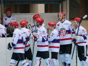 Béčko SK Jihlava bere z víkendových zápasů čtyři body a dostalo se do čela Jihomoravské hokejbalové ligy