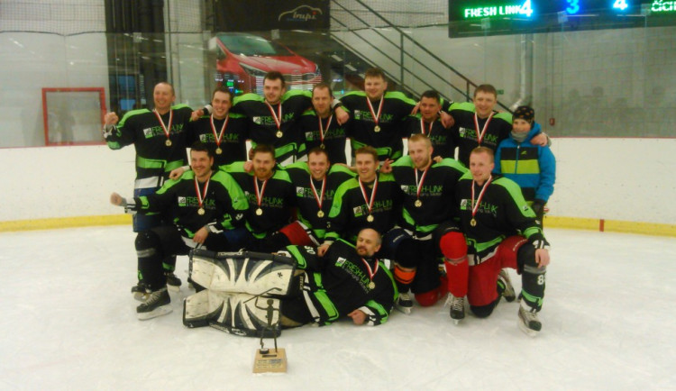 Fresh-link vítězem Jihlavské amatérské hokejové ligy, třetí finále rozhodly až samostatné nájezdy