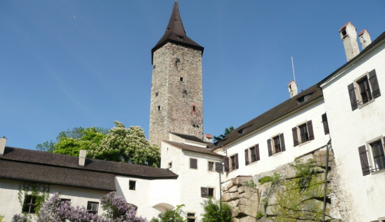 Na apríla se lidem otevře hrad Roštejn. Novinkou budou třeba noční prohlídky pro tábory