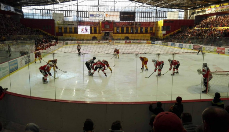 Jihlavská Dukla v prodloužení přehrála Pardubice 4:3 a nadále vede tabulku baráže