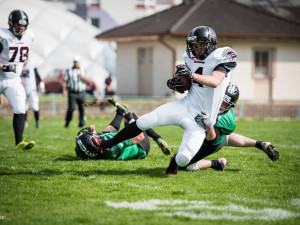 Třetiligová premiéra vyšla na výbornou. Vysočina Gladiators si smlsli na Bucks výsledkem 54:0