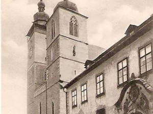 Fotografie stará přes sto let