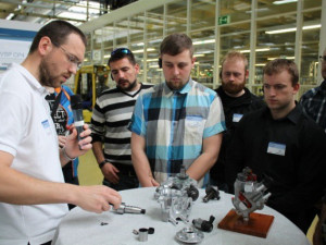 Bosch Diesel pořádá High-Tech Day. Studenti techniky se seznámí s firmou i možnostmi uplatnění
