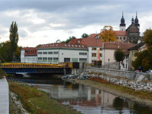 V Třebíči se v sobotu otevře most přes řeku Jihlavu. Poradí si i se stoletou vodou