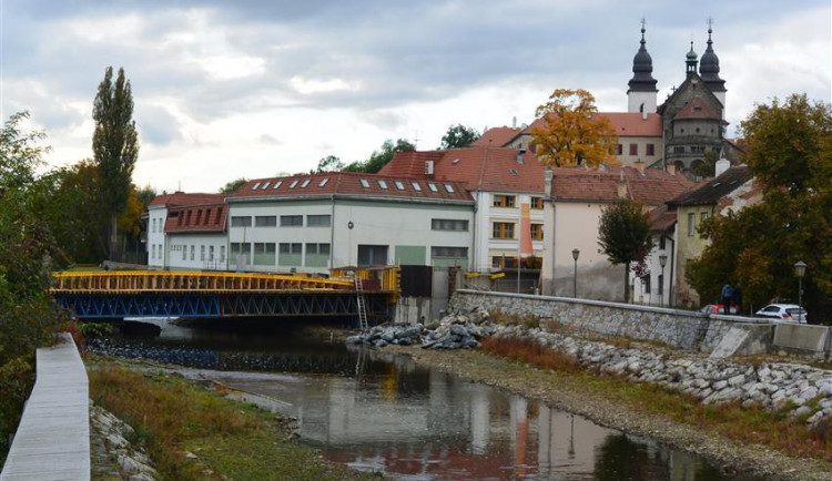 Foto z rekonstrukce mostu