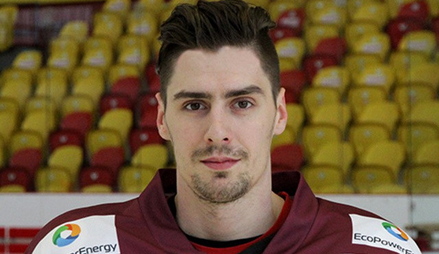 Tomáš Jiránek v Dukle o rok prodloužil, podepsal i obránce Jan Zdráhal. Odchází opora Jiří Říha