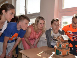 Základní škola v Okříškách se může pochlubit nadějnými stavaři a architekty