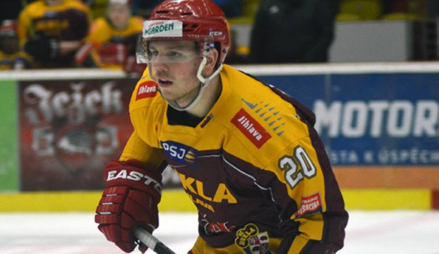 Devatenáctiletý odchovanec Lukáš Anděl pokračuje v Dukle, smlouvy pro další hráče se dolaďují