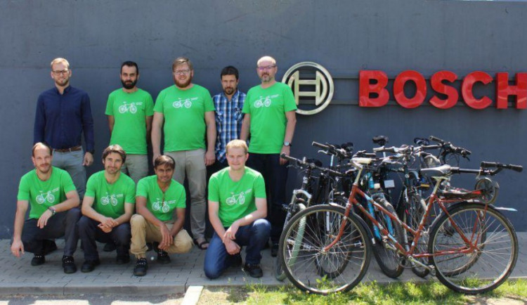 Jeden z cyklotýmů složený ze zaměstnanců Bosch Diesel