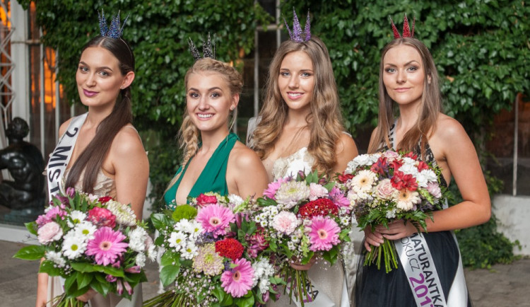 Zleva Aneta Nováková, Lucie Šlezingrová, Dominika Rozmajzlová a Štěpánka Vaňková