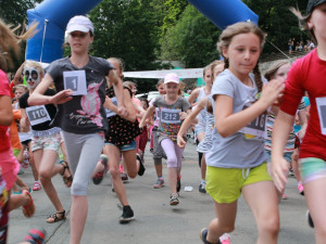 Horká středa patřila v Jihlavě Olympijskému běhu. Na start se postavilo 402 závodníků