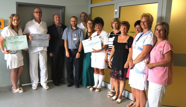 FOTO: Jihlavská porodnice získala díky spokojeným maminkám další certifikát