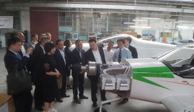 Investice z Číny by mohly pomoci modernizovat letiště v Jihlavě – Henčově