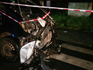 Dodávka kapely Wohnout se při cestě z Benátské! střetla s autobusem