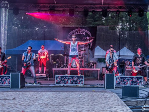 Kapela Walda Gang nově pomáhá Nadačnímu fondu Šťastná hvězda. Vybírají peníze pro nemocného Bedříška