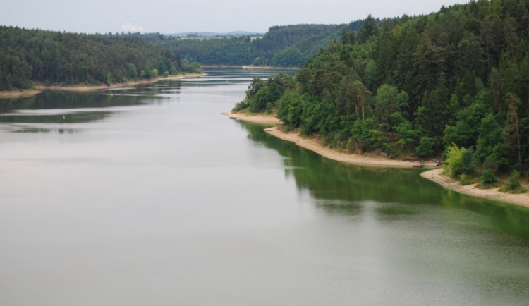 Na Orlíku u Podolska se koupat nedá, kvalita vody se zlepšila v Horní Plané