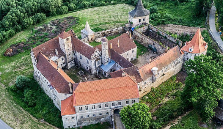 Zámek v Červené Řečici