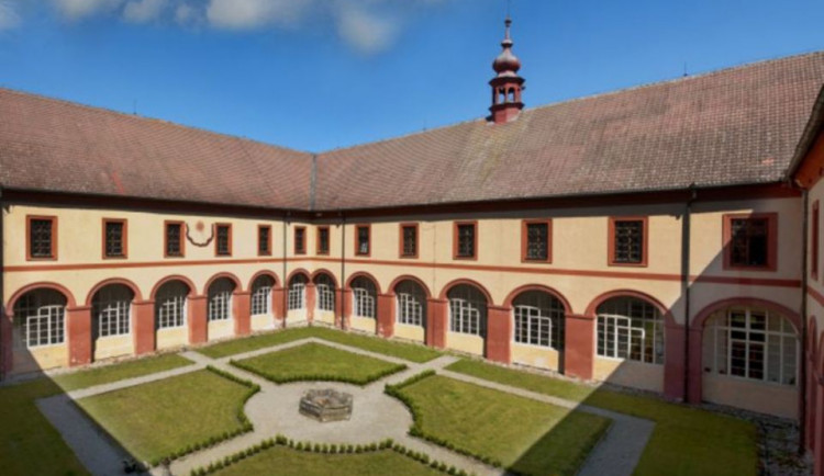 Premonstráti v Želivě díky dotaci obnoví fasády klášterních budov. Začne se na jaře