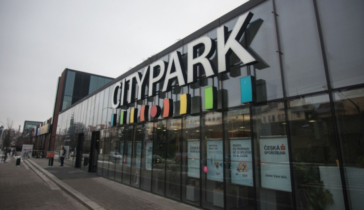 V jihlavském City Parku přibyly koše na odpad. Nově se třídí v celém nákupním centru