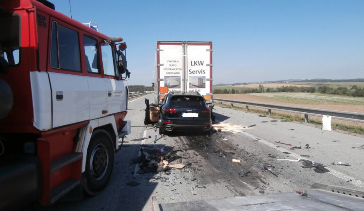 Policie hledá svědky včerejší tragické nehody na 161. kilometru dálnice D1