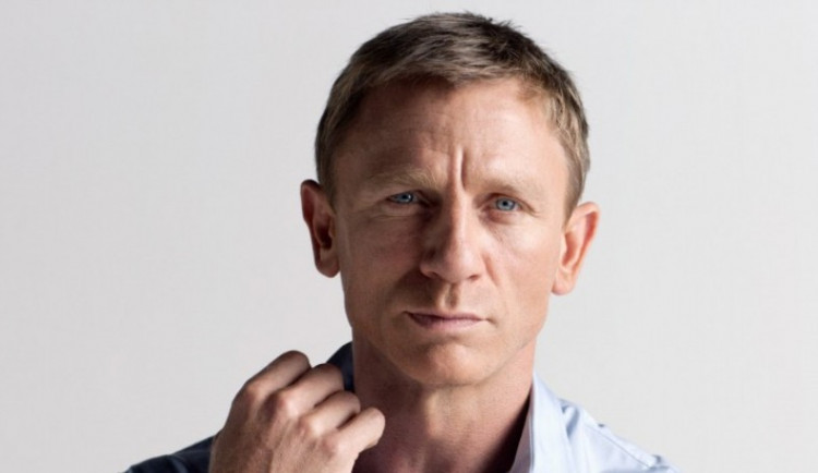 Daniel Craig