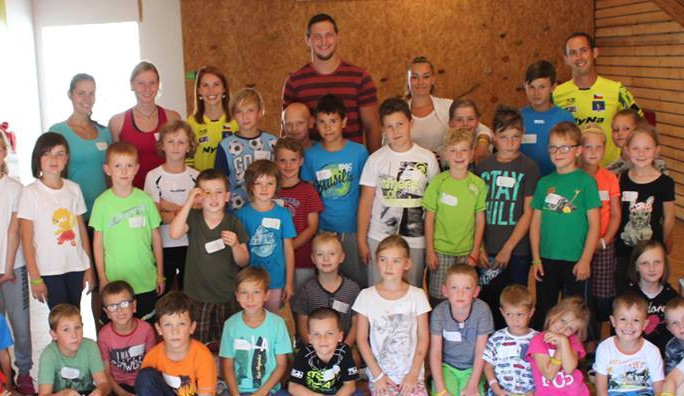 Lukáš Krpálek navštívil tábor Elitavers akademy. Zúčastnilo se ho dvě stě dětí