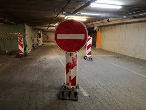 Parkování v City Parku bude komfortnější. Řidiče čeká LED osvětlení nebo navigační diody