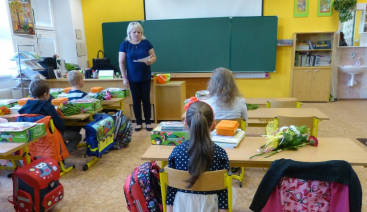 Celkem 78 tisíc dětí na Vysočině dnes po letních prázdninách usedlo do školních lavic