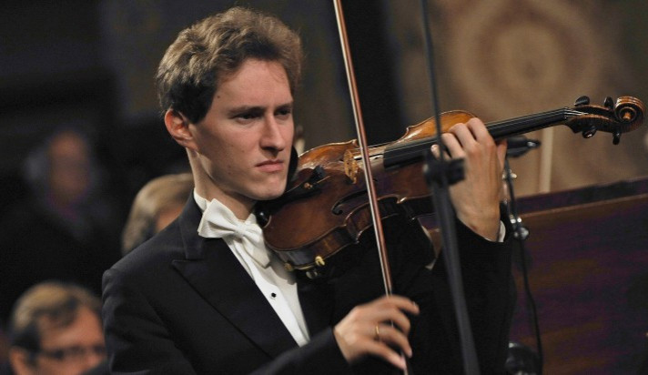 Jihočeská filharmonie zahájí novou sezonu s úspěšným houslistou Josefem Špačkem