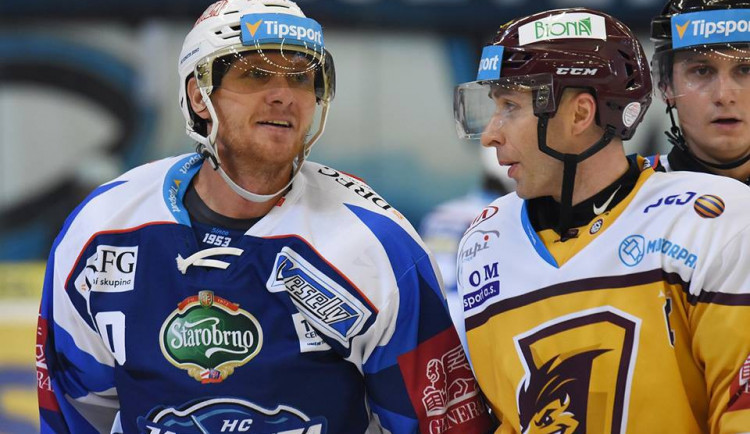 Dukla se na ledě mistra rvala statečně, nakonec ale Brnu podlehla 4:2